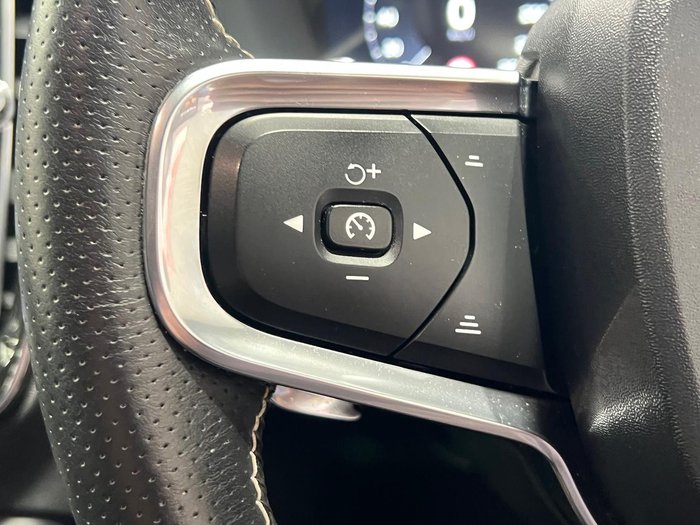 2019 Volvo XC40 T5 R-Design MY19 AWD Bursting Blue