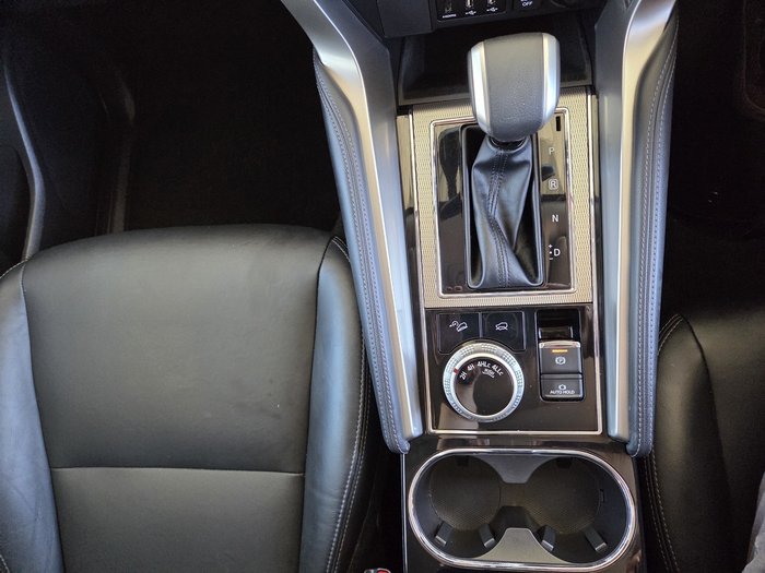 2020 Mitsubishi Pajero Sport