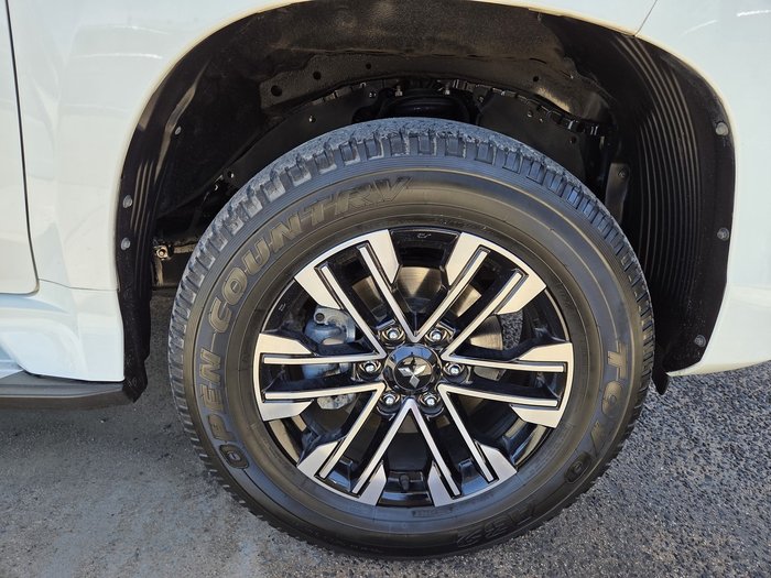 2020 Mitsubishi Pajero Sport