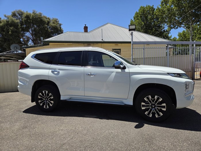 2020 Mitsubishi Pajero Sport