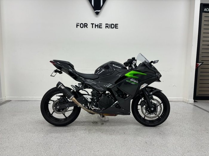 2025 Kawasaki NINJA 500 Black