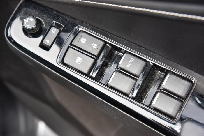 2022 Isuzu MU-X LS-T