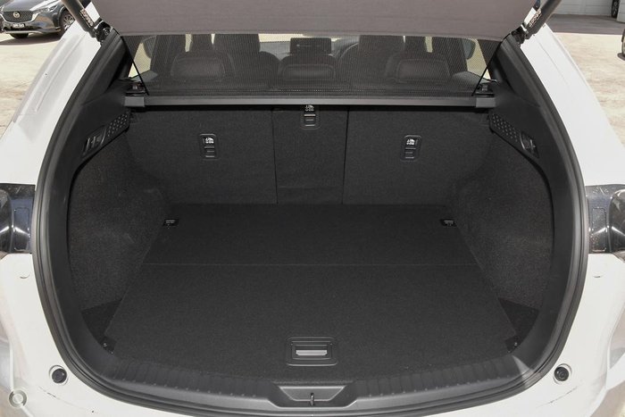 2025 Mazda CX-5 G25 Akera