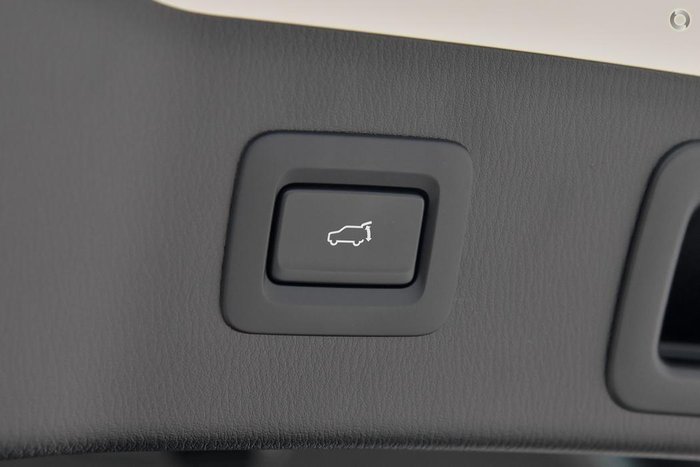 2025 Mazda CX-5 G25 Akera