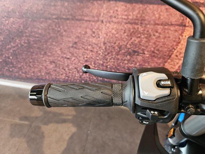 2025 Suzuki GSX-8S GSX-S Black