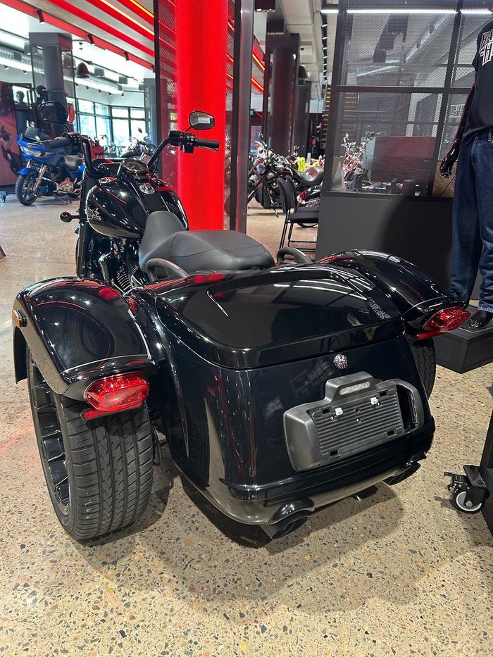 2025 Harley-Davidson Freewheeler 114 (FLRT) Freewheeler Black