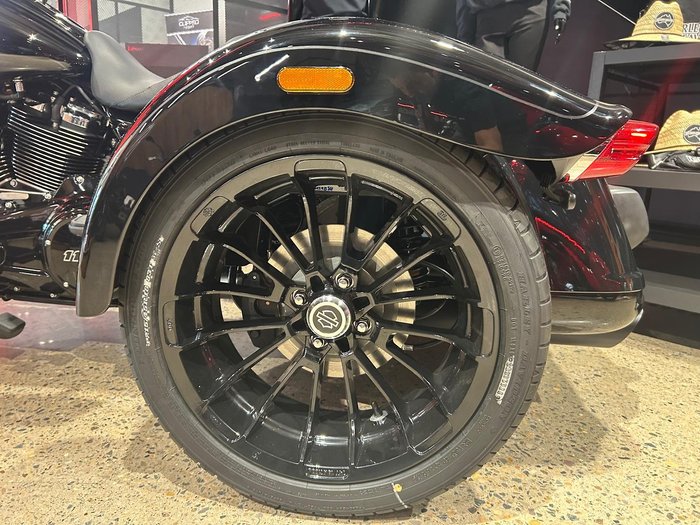 2025 Harley-Davidson Freewheeler 114 (FLRT) Freewheeler Black