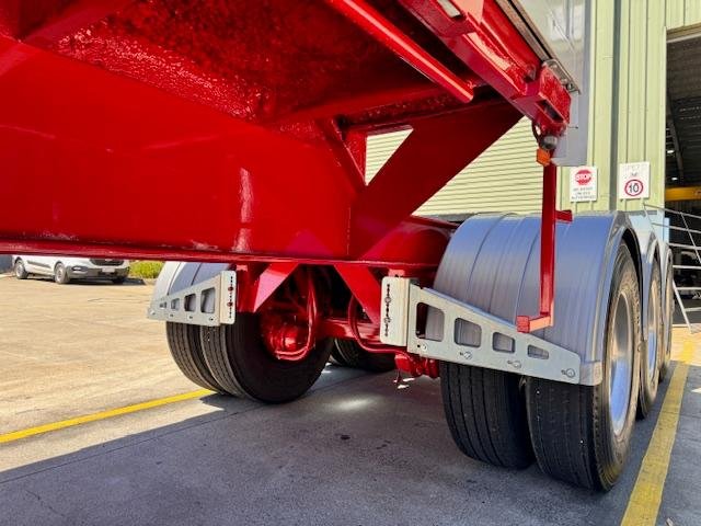 2006 Vawdrey St3 Lead A 12 Pallet Refrigerated Wingliner