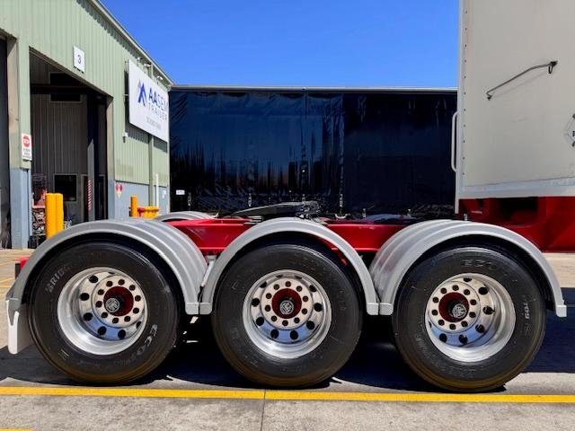 2006 Vawdrey St3 Lead A 12 Pallet Refrigerated Wingliner