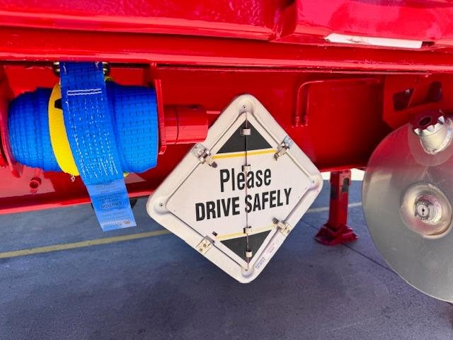 2006 Vawdrey St3 Lead A 12 Pallet Refrigerated Wingliner