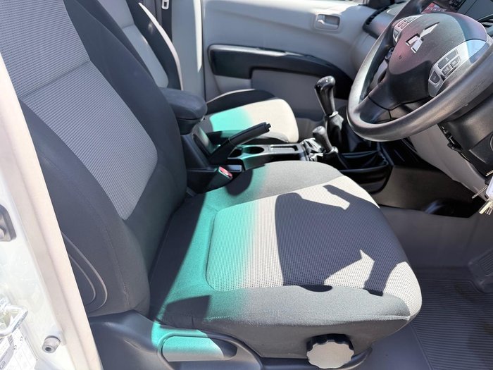 2015 Mitsubishi Triton GLX MN MY15 4X4 Dual Range White