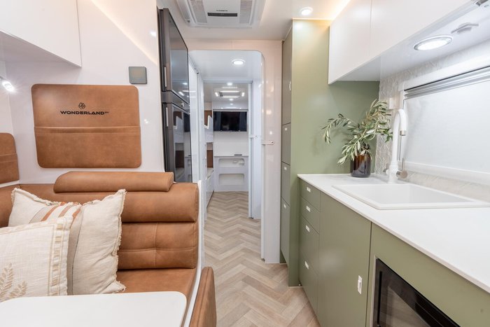 2026 Wonderland RV Hornet Quad Bunk