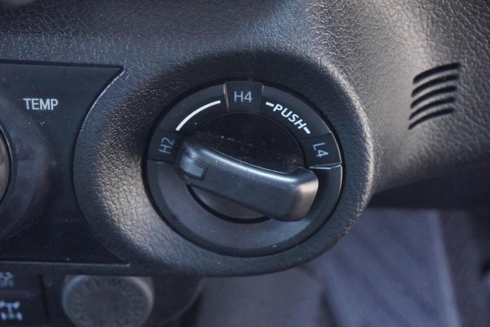 2022 Toyota Hilux SR5