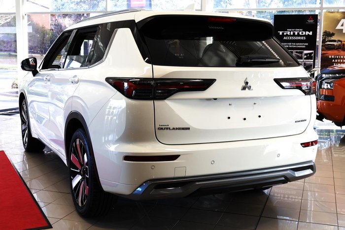 2025 Mitsubishi Outlander