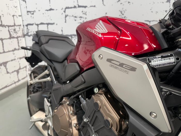 2019 Honda CB650R CB Red