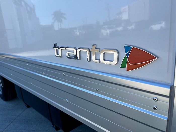 2025 Hino 616 - 300 Series RUNOUT 2025 STOCK, CAR LICENCE PANTECH White