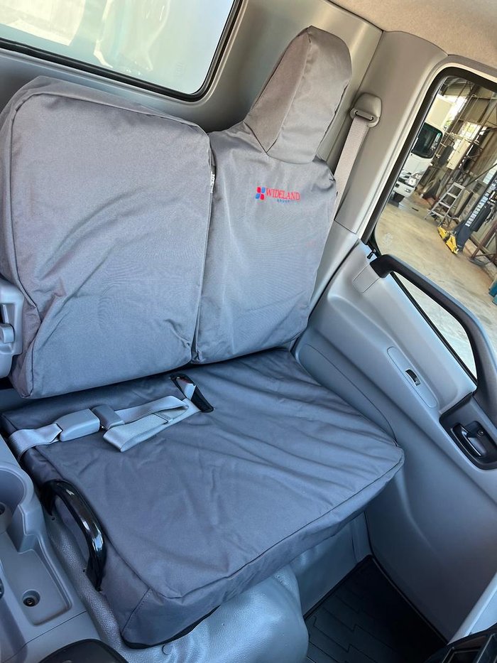 2025 Hino 616 - 300 Series RUNOUT 2025 STOCK, CAR LICENCE PANTECH White