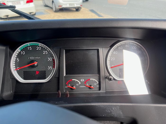 2025 Isuzu F Series FRR110-240 White