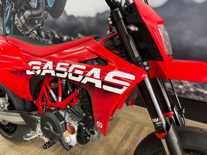 2022 GASGAS SM700 RED