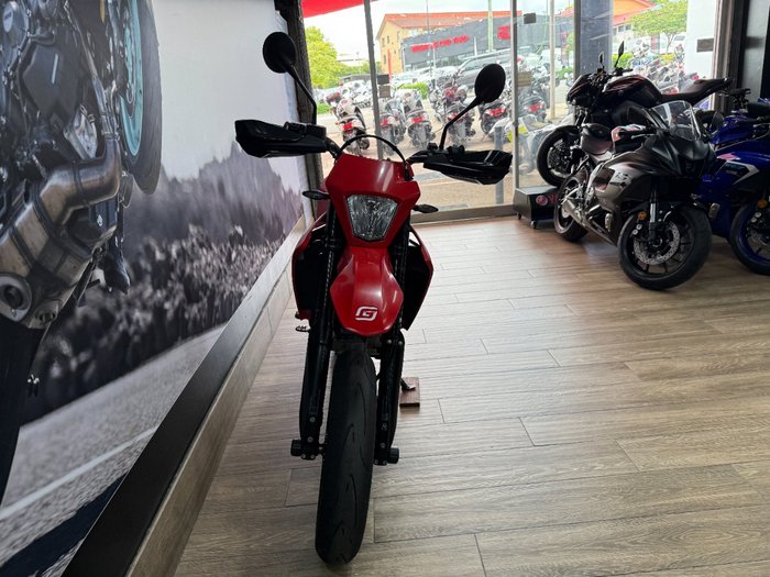 2022 GASGAS SM700 RED