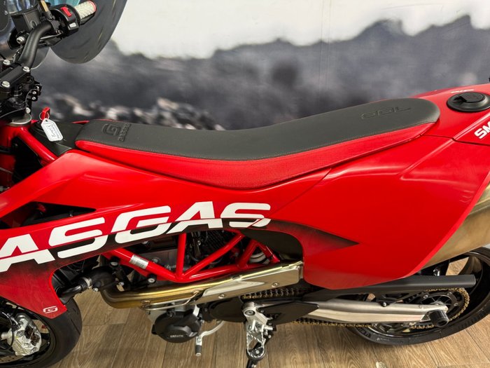 2022 GASGAS SM700 RED