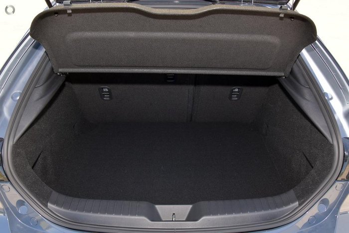 2025 Mazda 3 G20 Touring