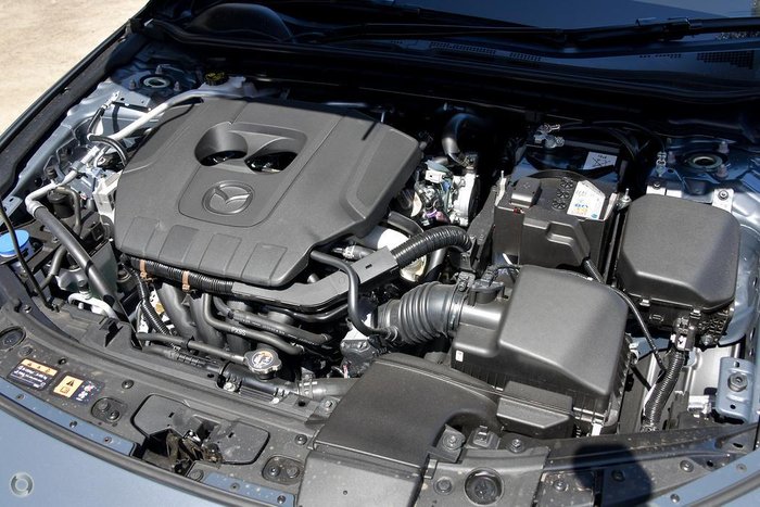 2025 Mazda 3 G20 Touring