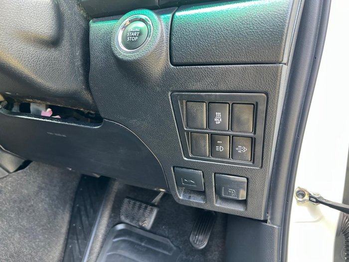 2020 Toyota Hilux Rugged X