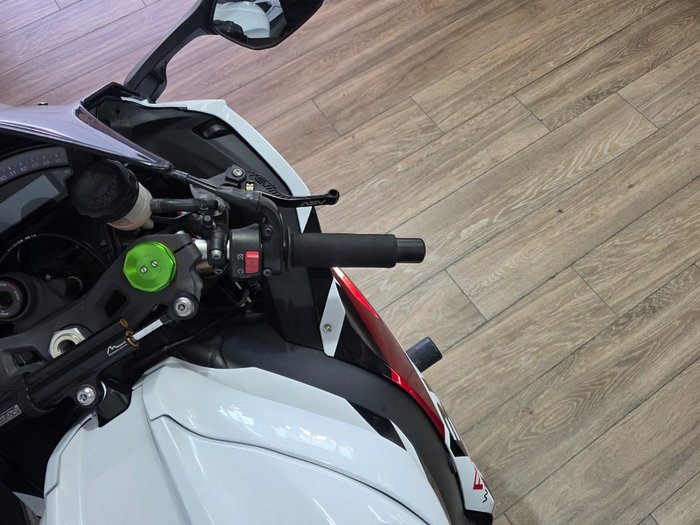 2015 Kawasaki NINJA ZX-10R (ABS) WHITE