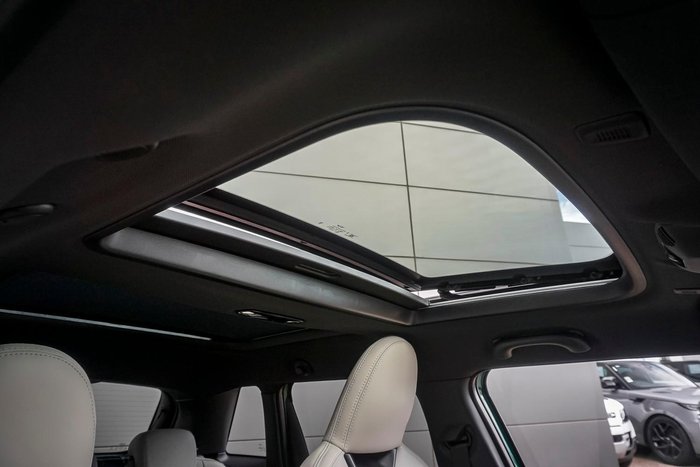 2025 MINI Cooper C Favoured