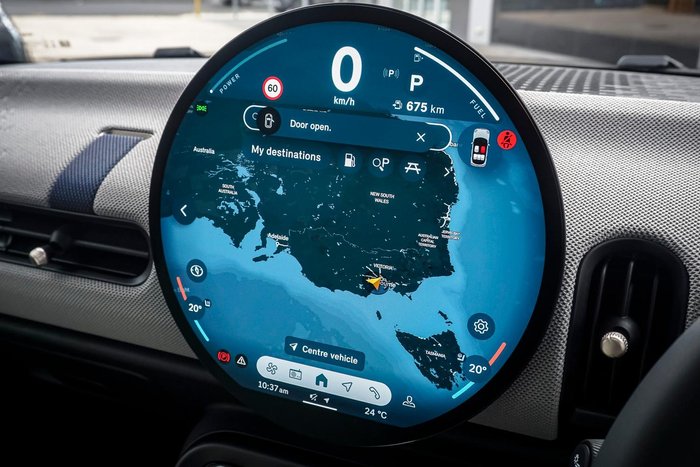 2025 MINI Cooper C Favoured