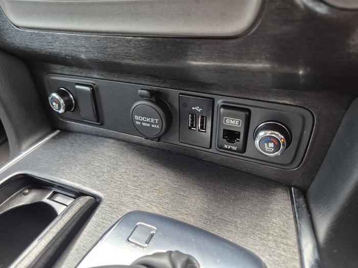 2022 Nissan Patrol Ti-L