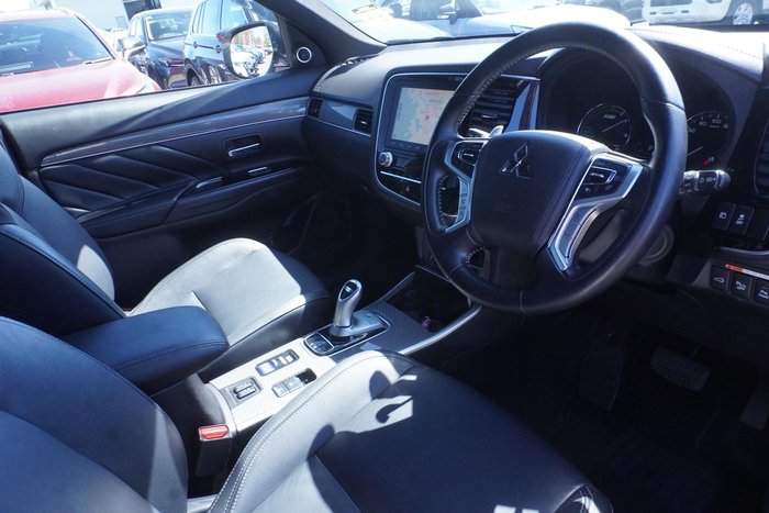 2020 Mitsubishi Outlander PHEV Exceed