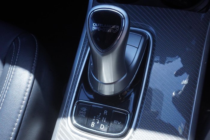 2020 Mitsubishi Outlander PHEV Exceed