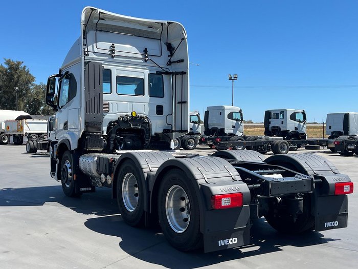 2024 Iveco S-Way AT600