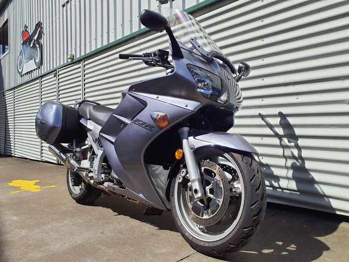 2004 Yamaha FJR1300 FJR Silver
