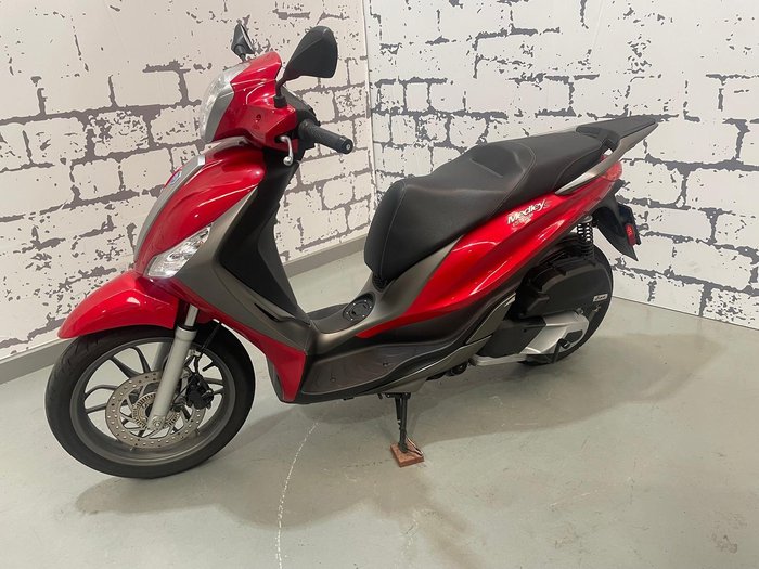 2016 Piaggio Medley 150 S Medley Red