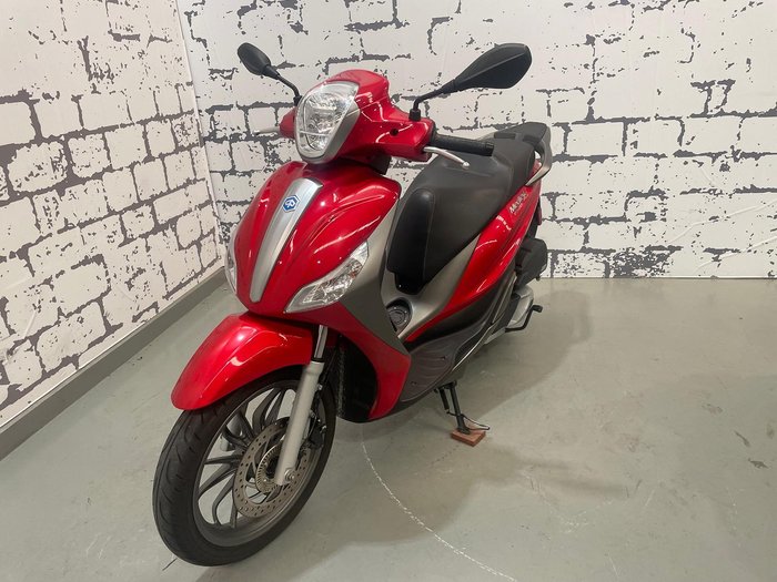 2016 Piaggio Medley 150 S Medley Red