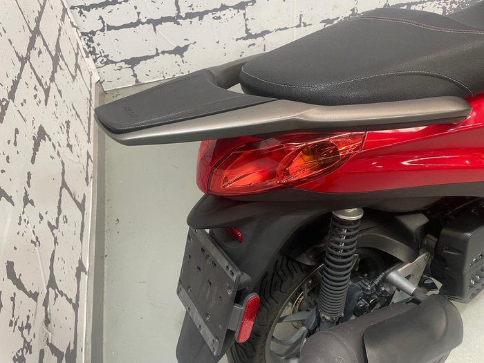 2016 Piaggio Medley 150 S Medley Red