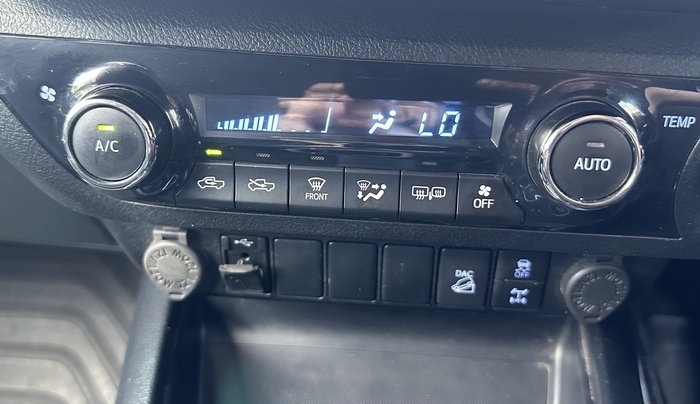 2020 Toyota Hilux SR5