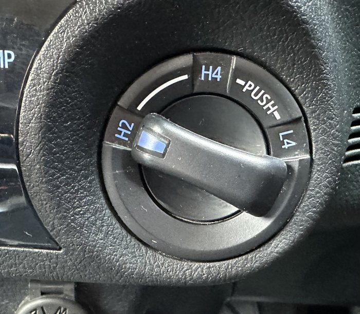 2020 Toyota Hilux SR5