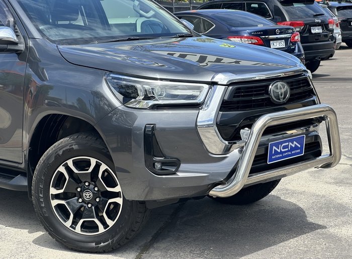 2020 Toyota Hilux SR5