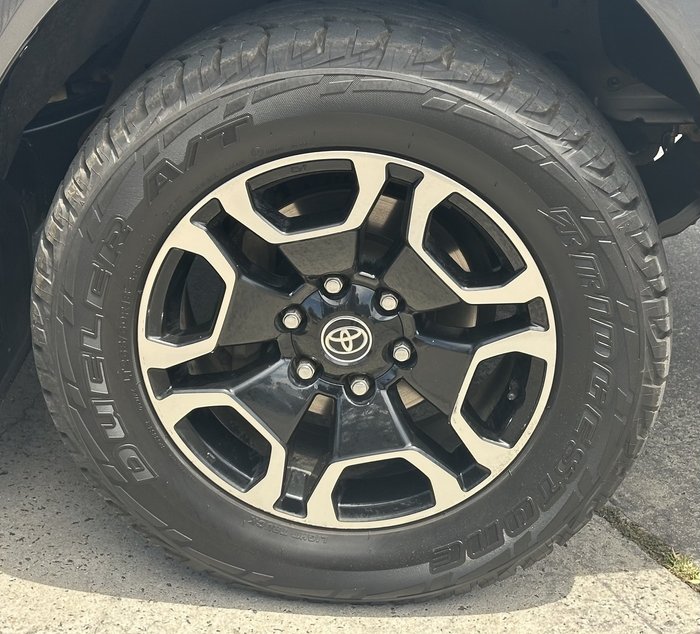 2020 Toyota Hilux SR5