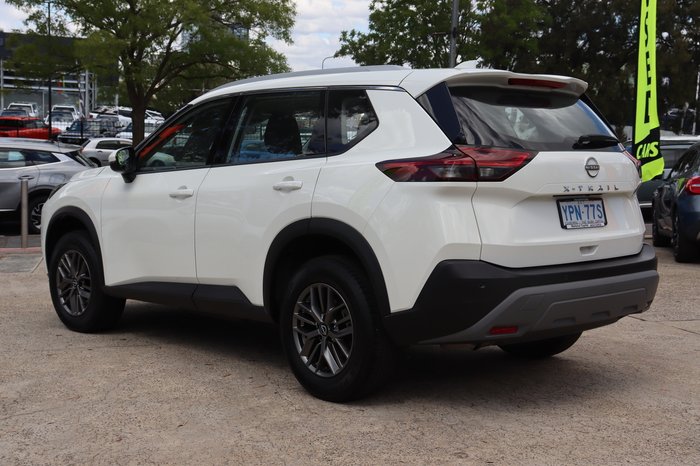 2022 Nissan X-TRAIL ST