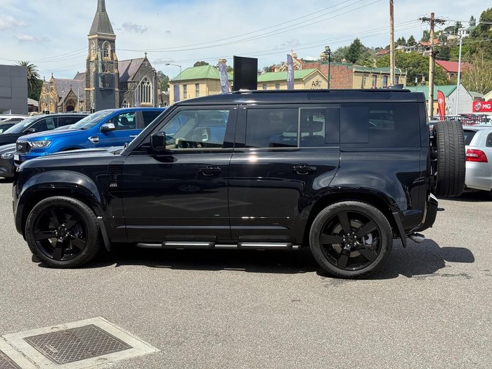 2025 Land Rover Defender 110 P425 X-Dynamic SE