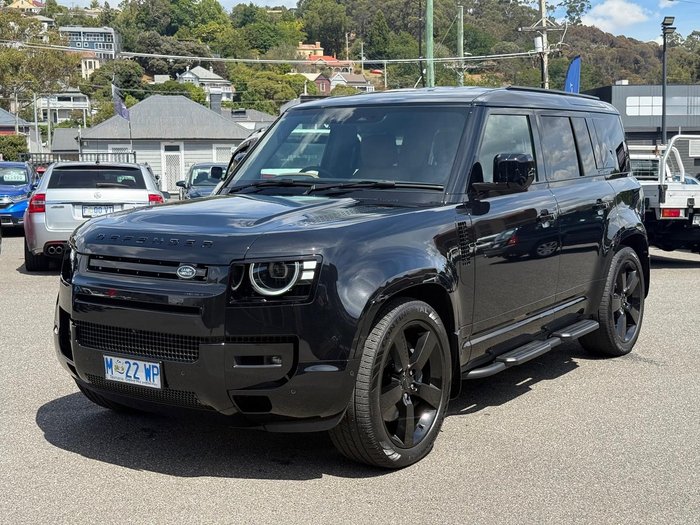 2025 Land Rover Defender 110 P425 X-Dynamic SE L663 MY26 AWD Santorini Black