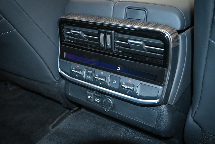 2021 Toyota Landcruiser VX