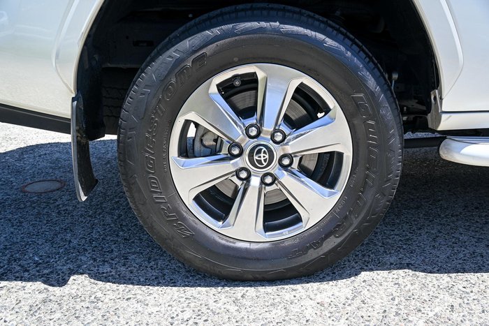 2021 Toyota Landcruiser VX