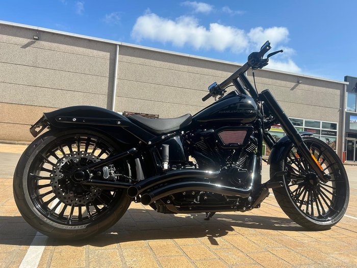 2025 Harley-Davidson Breakout 117 (FXBR) Softail Black