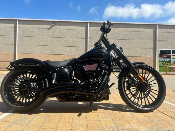 2025 Harley-Davidson Breakout 117 (FXBR) Softail Black